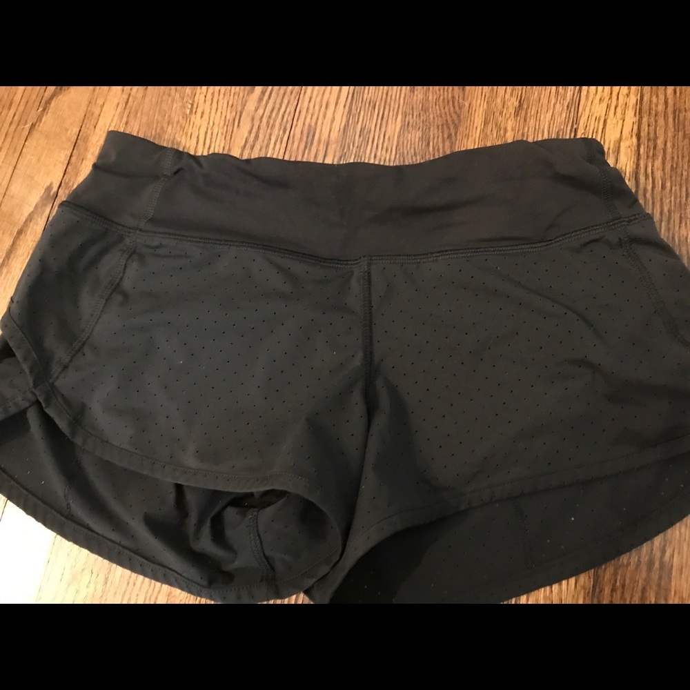 Lululemon Black Speed Up Shorts Size 4